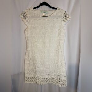 Woman’s Joompy Elegant White Lace Dress